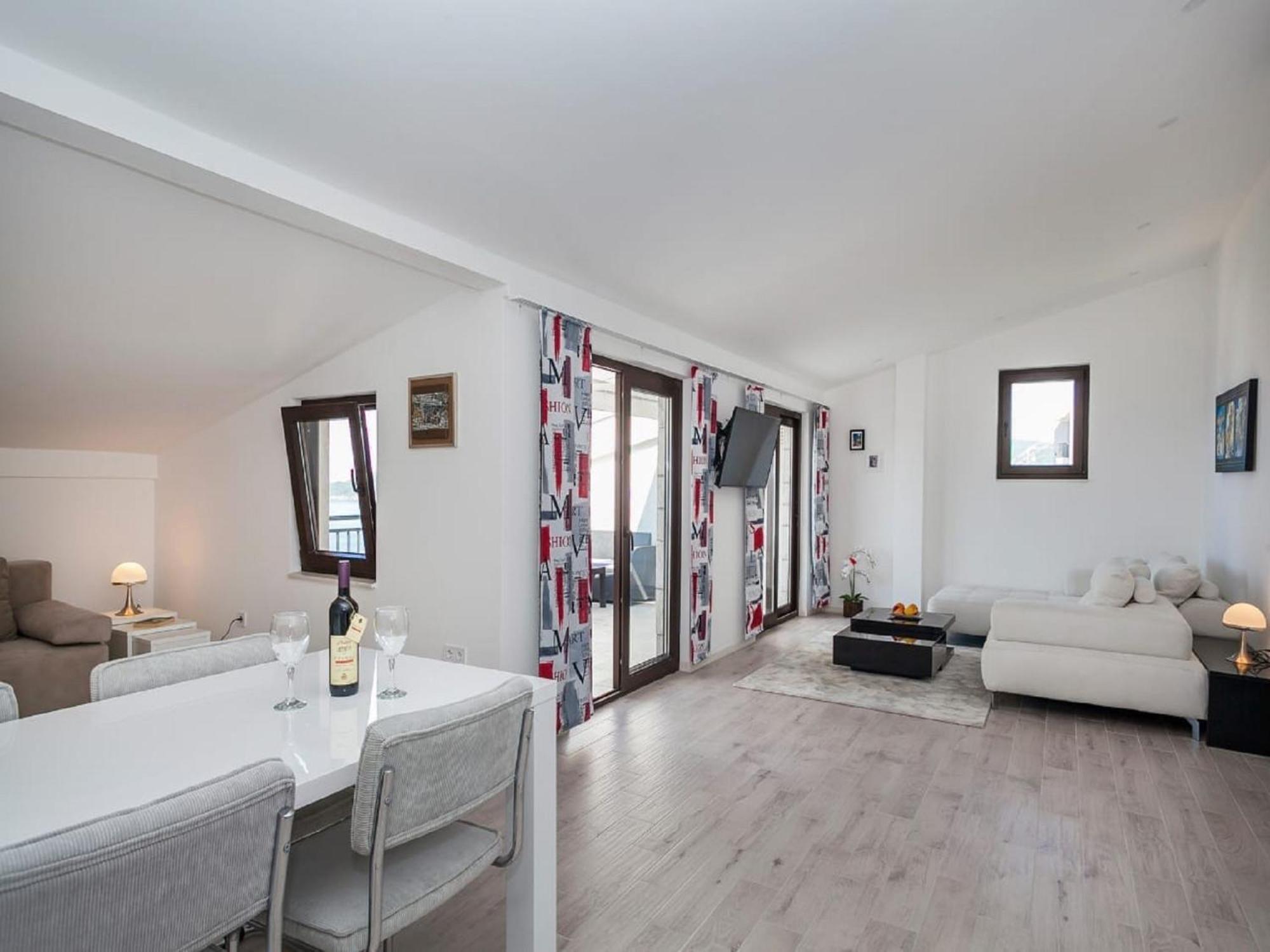 Villa Mona 2 Budva Room photo